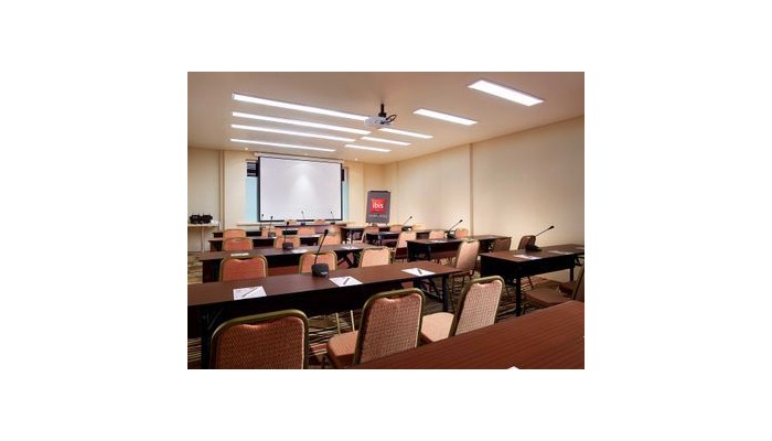 Hotel Ibis Jakarta Senen poza 8