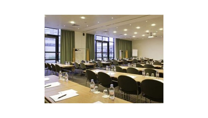 Hotel Ibis Jakarta Slipi poza 6