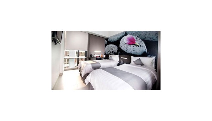 Hotel Neo Tendean poza 8