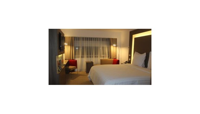 Hotel Novotel Jakarta Gajah Mada poza 3