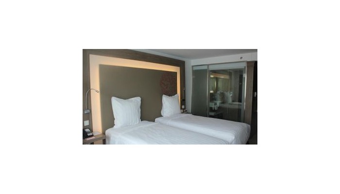 Hotel Novotel Jakarta Gajah Mada poza 4