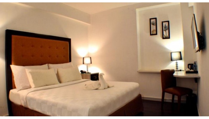 Maven Fatmawati Hotel poza 0