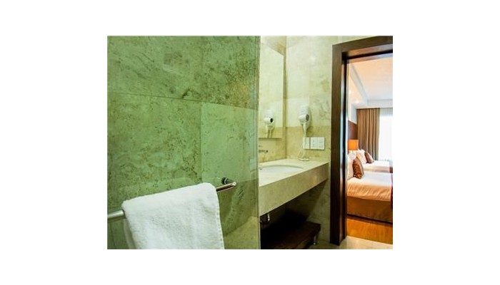 Hotel Estancia poza 2