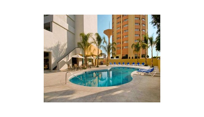 Hotel Staybridge Suites Guadalajara Expo poza 7