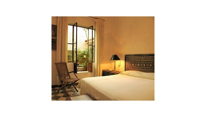 Hotel Trocadero Suites poza 4