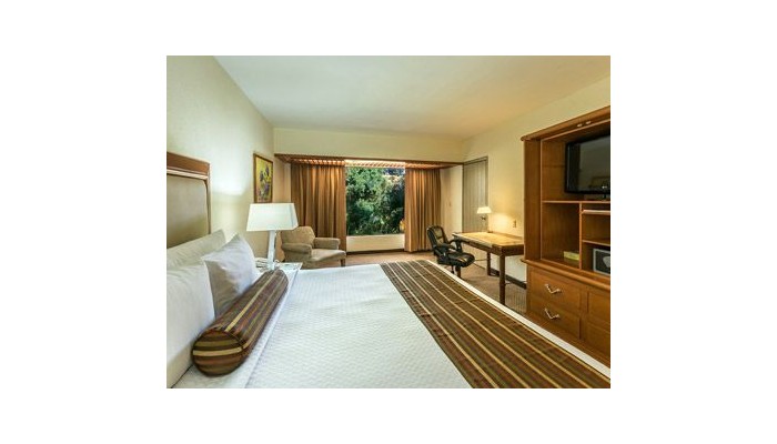 Hotel Wyndham Garden Guadalajara Expo poza 4