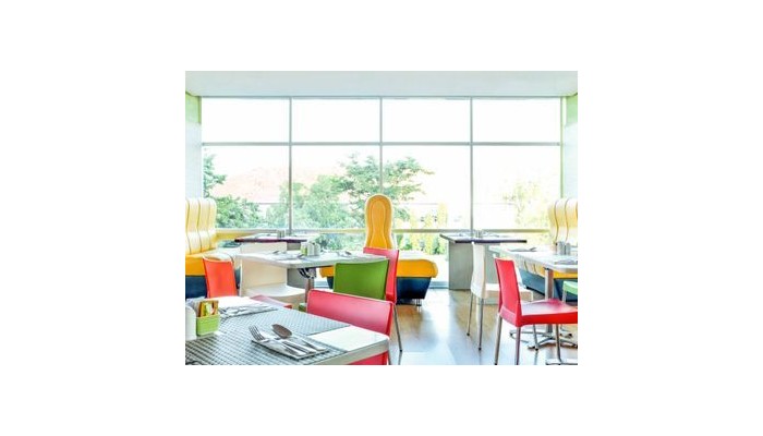 Hotel Ibis Semarang Simpang Lima poza 3