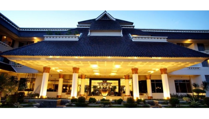 Hotel Santika Premiere Jogja poza 0
