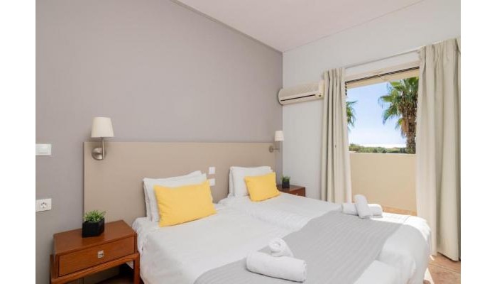 Cavo Doro Hotel poza 3