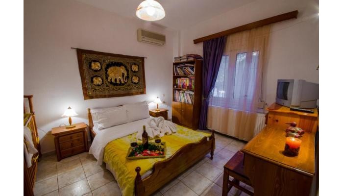 Tzaneria Apartments poza 5