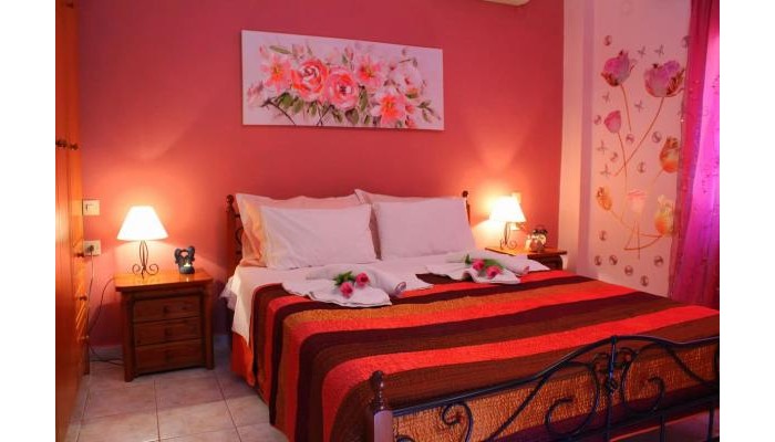 Tzaneria Apartments poza 3