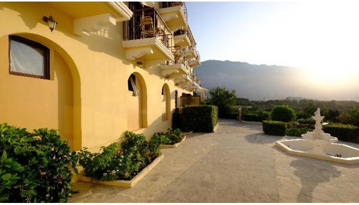 Karavados Beach Hotel poza 3