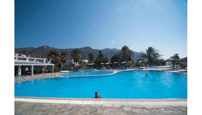 Evripides Village poza 13