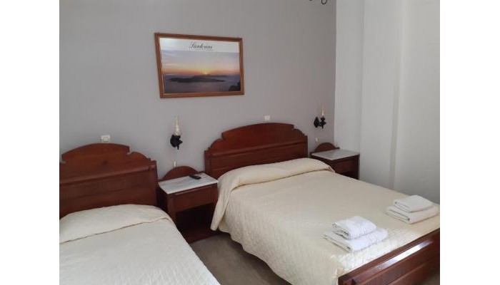 Emmanuela Studios poza 2