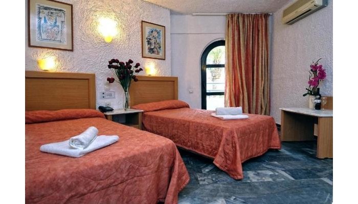 Karteros Hotel poza 4