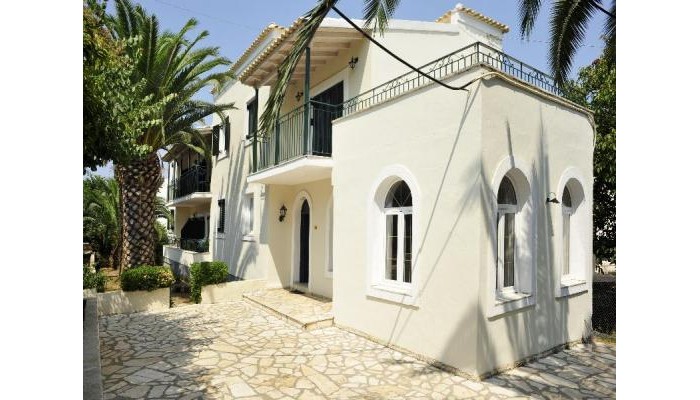 Ariti Complex poza 3