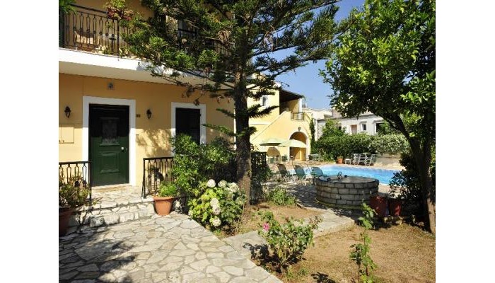 Ariti Complex poza 4