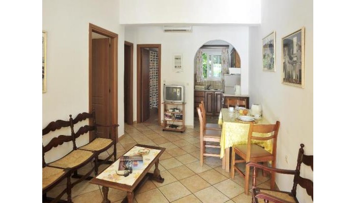 Ariti Complex poza 6