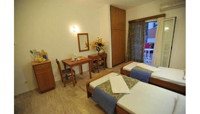 Hotel St Spiridon poza 1