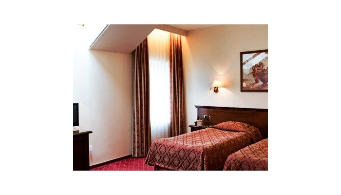 Hotel National poza 4