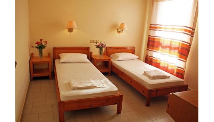 Haris Beach Apartments poza 3