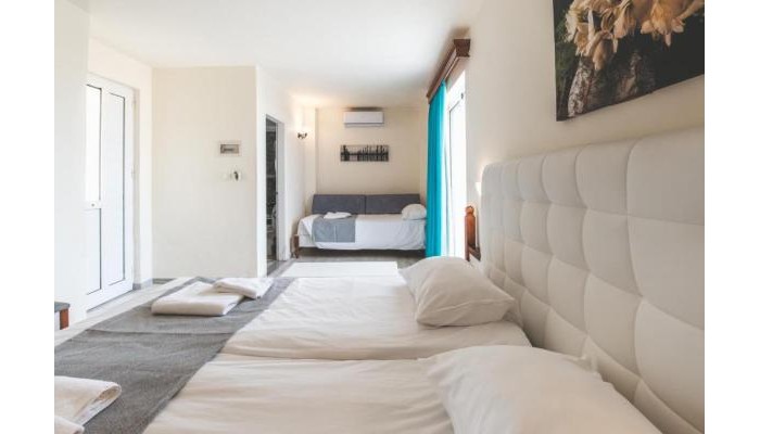 Chrispy Waterpark Resort poza 5