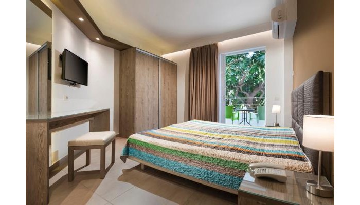 Alexandra Beach Hotel poza 4