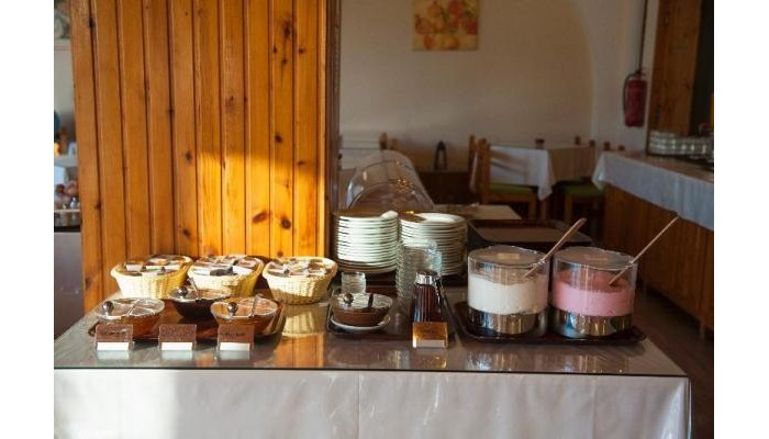 International Hotel poza 1