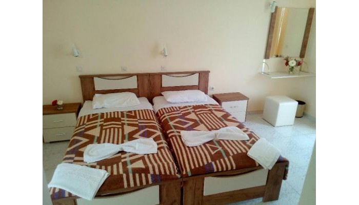 Leonidas Hotel And Studios poza 4