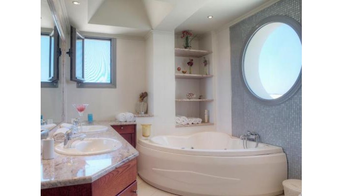 Hotel Artemis Villa poza 8