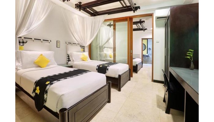 Legian Beach Hotel poza 1