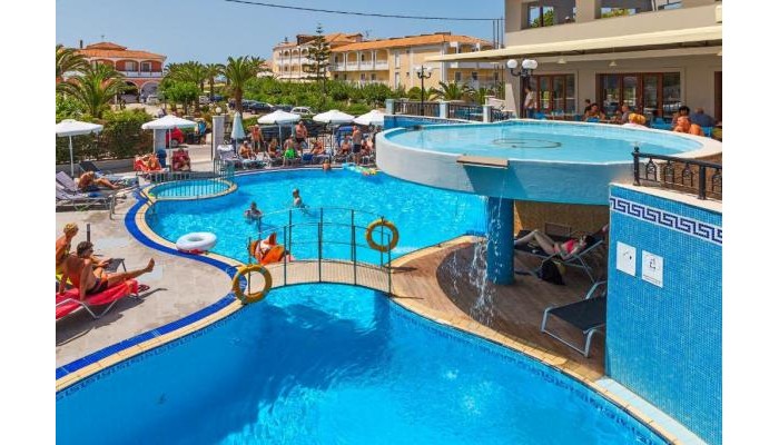 White Olive Premium Hotel poza 17