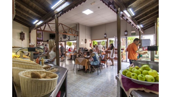 Hotel Apartamentos Corona Roja poza 4