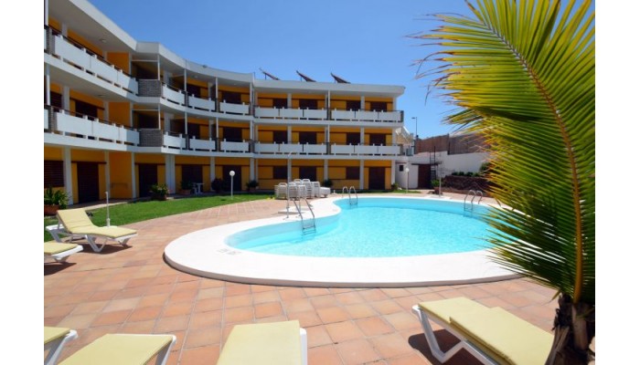 Hotel Apartamentos Los Nardos poza 0