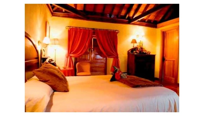 Hotel Rural Casa De Los Camellos poza 1