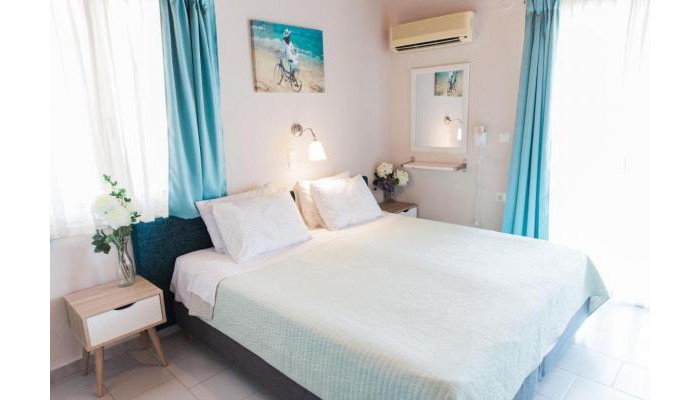 Babis Studio Apartments poza 12