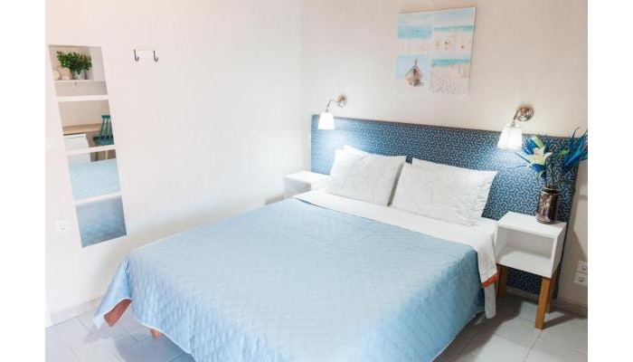 Babis Studio Apartments poza 2