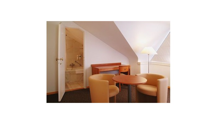 Hotel New Damshire poza 4