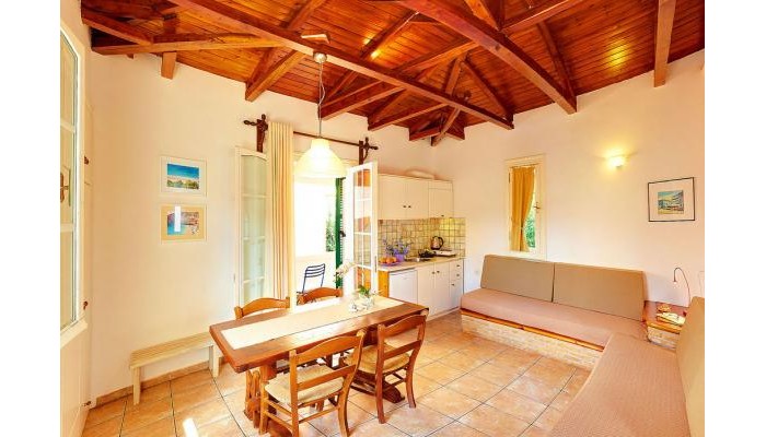 Alkyon Apartments & Villas poza 3