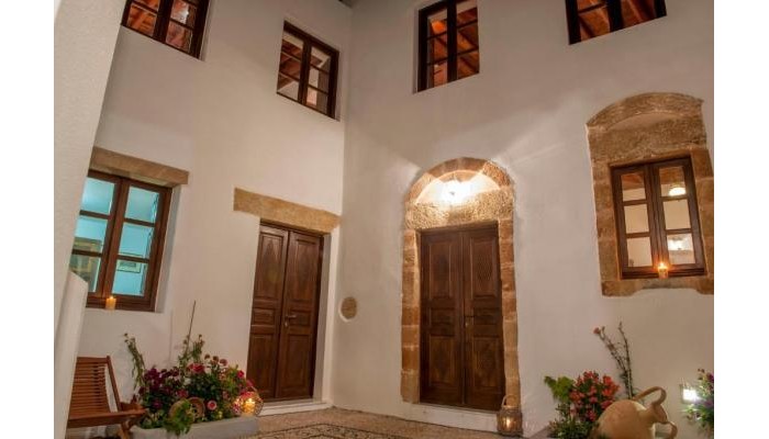 Elegant Lindian Villa Marietta poza 1