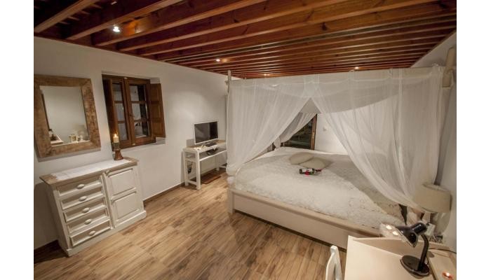 Elegant Lindian Villa Marietta poza 2