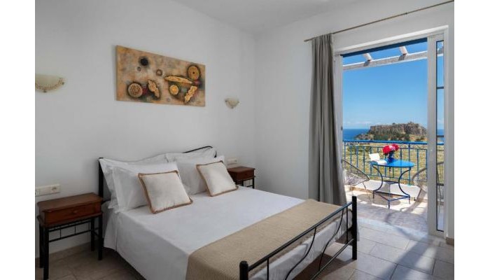 Lindian Myth Sea View Studios poza 6