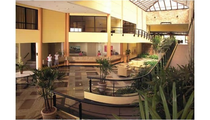 Hotel Blue Tree Park Lins poza 0