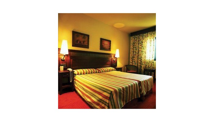 Hotel Husa Tuca poza 3