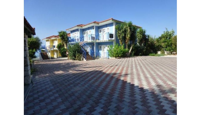 Milos Studios poza 1