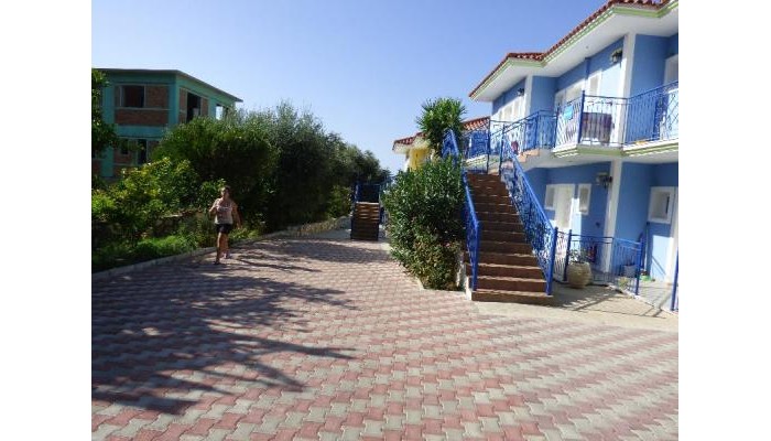 Milos Studios poza 4