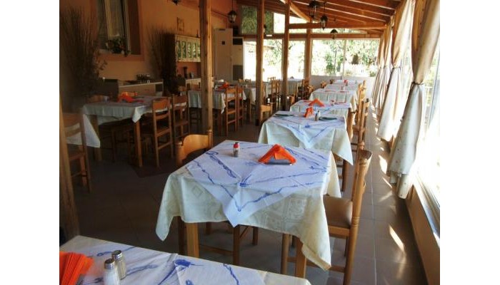 Liocharis Apartments poza 2