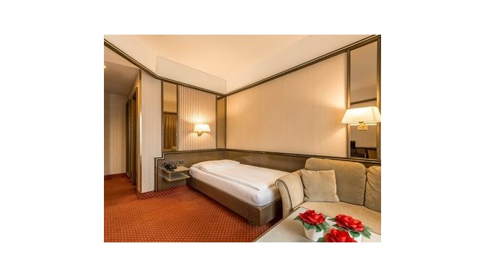 Hotel Monopol poza 10