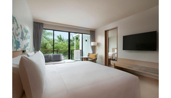 Le Meridien Phuket Mai Khao Beach Resort poza 13