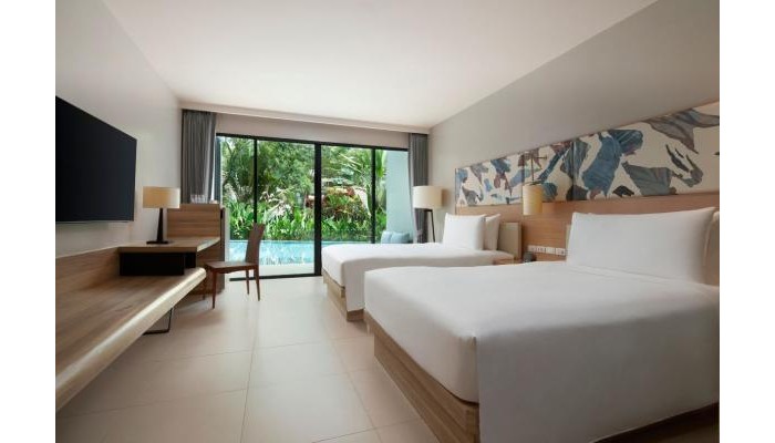 Le Meridien Phuket Mai Khao Beach Resort poza 6